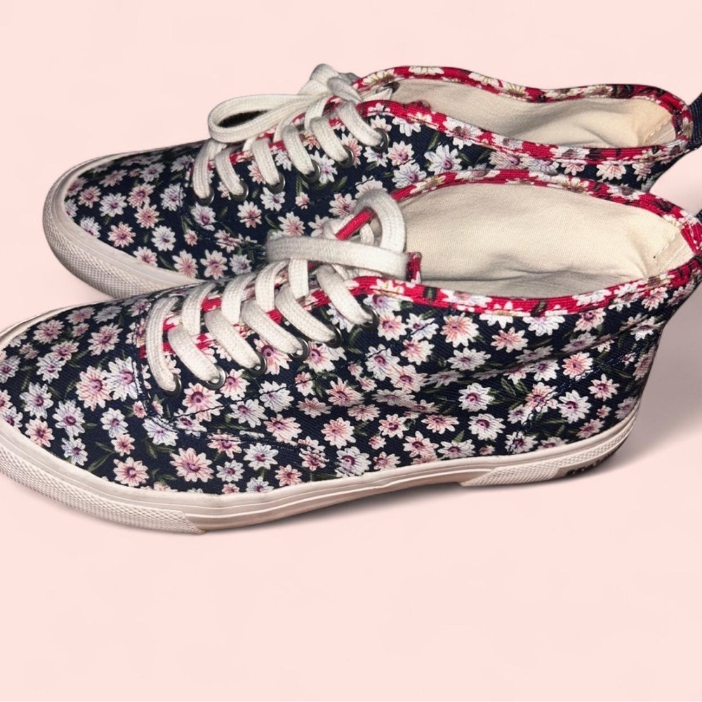 SeaVees Pink and Black Casual Sneakers